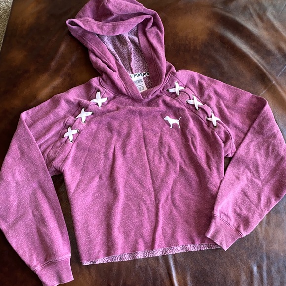 🌲Maroon oversized Victoria secret PINK cropped hoodie! - Picture 4 of 9